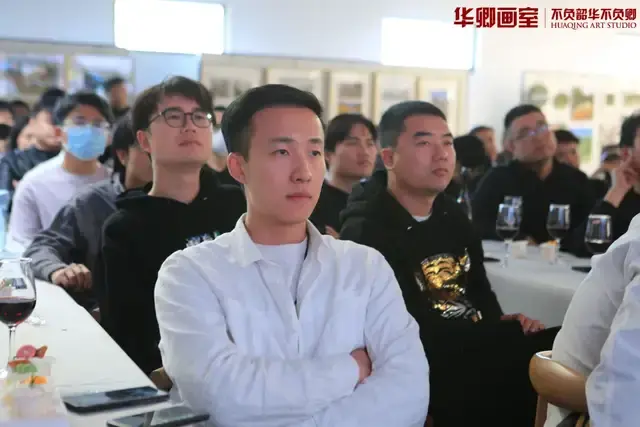 热血高燃华卿画室全体教师郑重宣誓一起拼一定赢