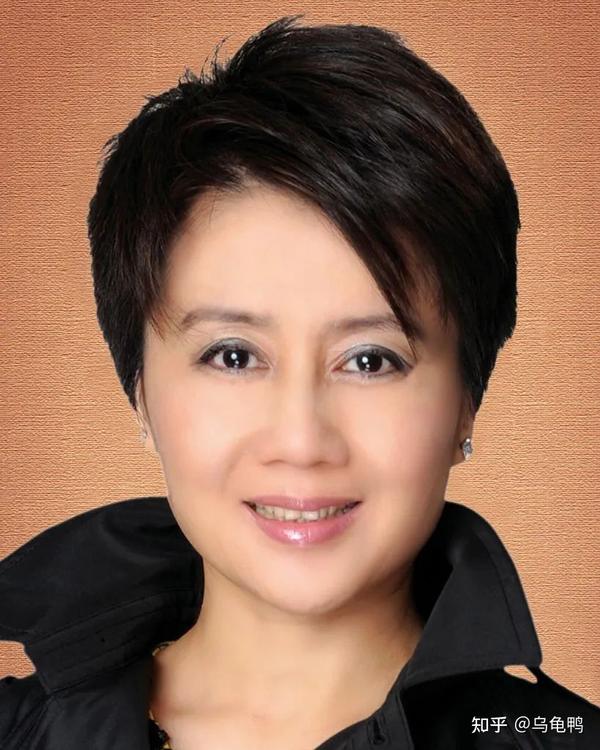“千亿赌王”何鸿燊：86万续命针打了11年，八百万棺材揭开世纪葬礼。 - 知乎