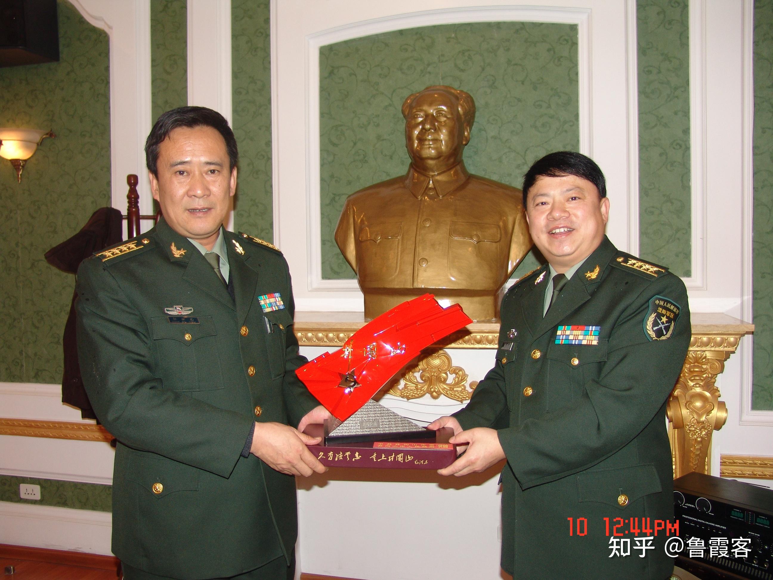 毕可弟基层主官,重任在肩,能否胜任本职直接关系到部队是否能打胜仗.