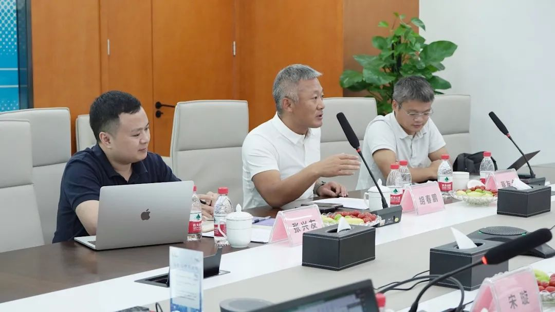 中建信息一行赴华鲲振宇座谈交流共促信创生态繁荣