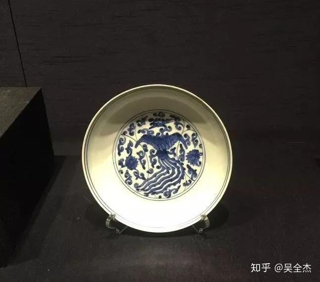 大明隆慶年製 五彩双龍紋蓋箱 官窯物(E-20) 貨幣博物館 | 大明萬曆年製