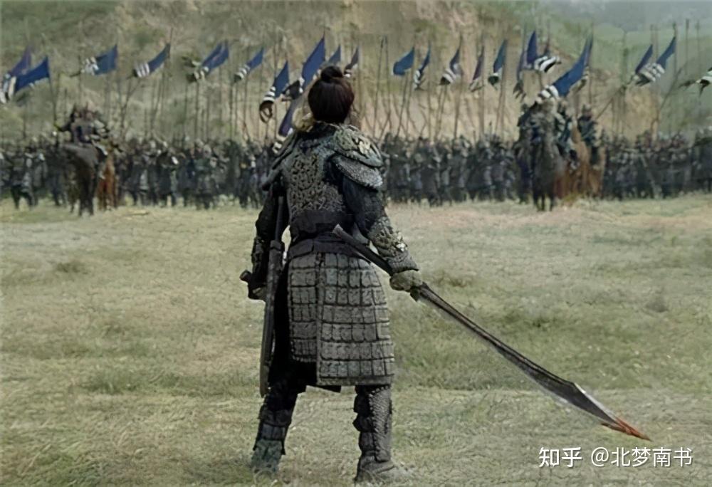 曾祖父,祖父及父亲皆是披甲人,战时披甲上阵,冲锋陷阵杀敌,各个都是