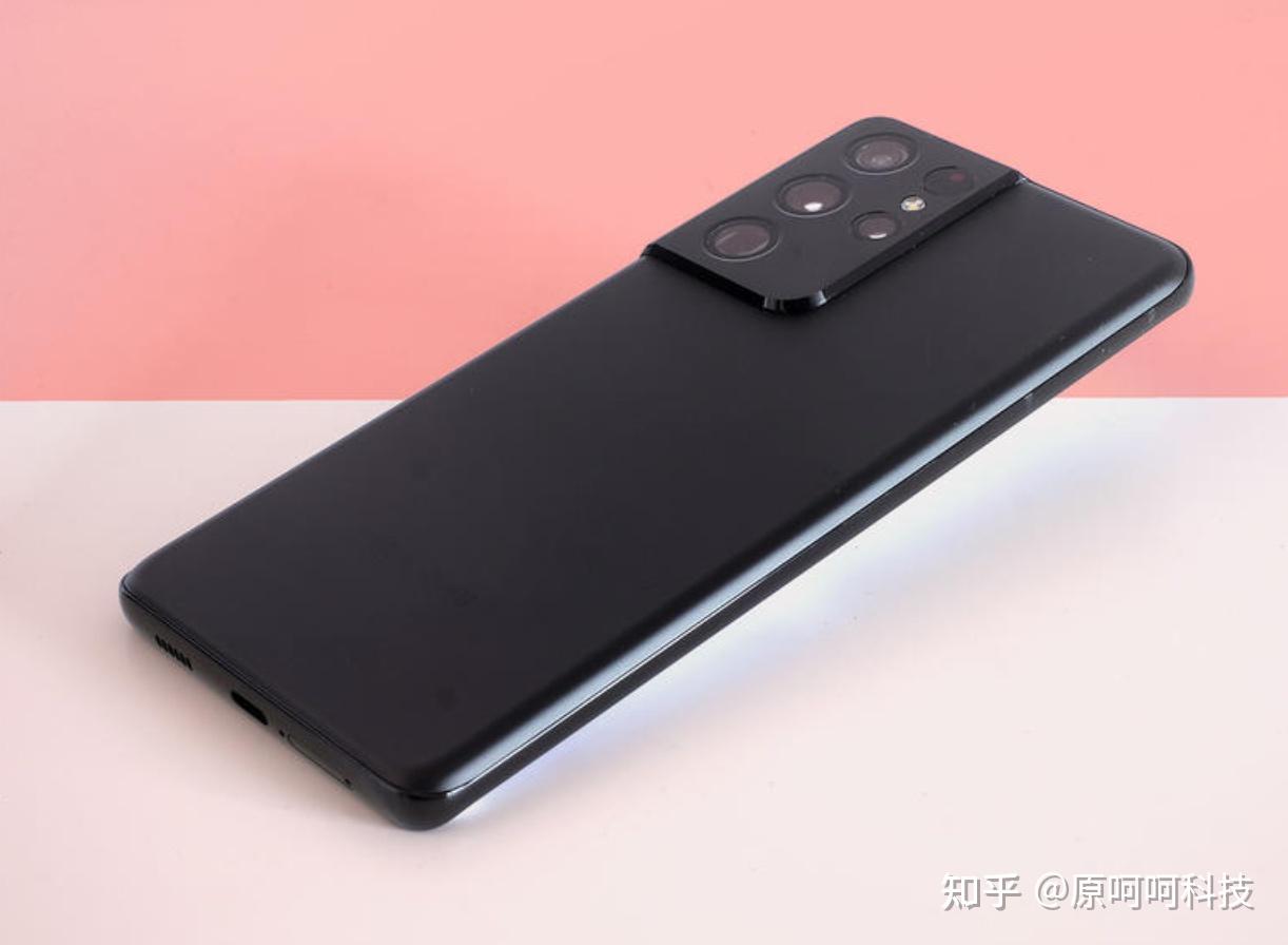 三星galaxy s21 ultra 5g使用超韧的gorilla glass victus制成,正面和