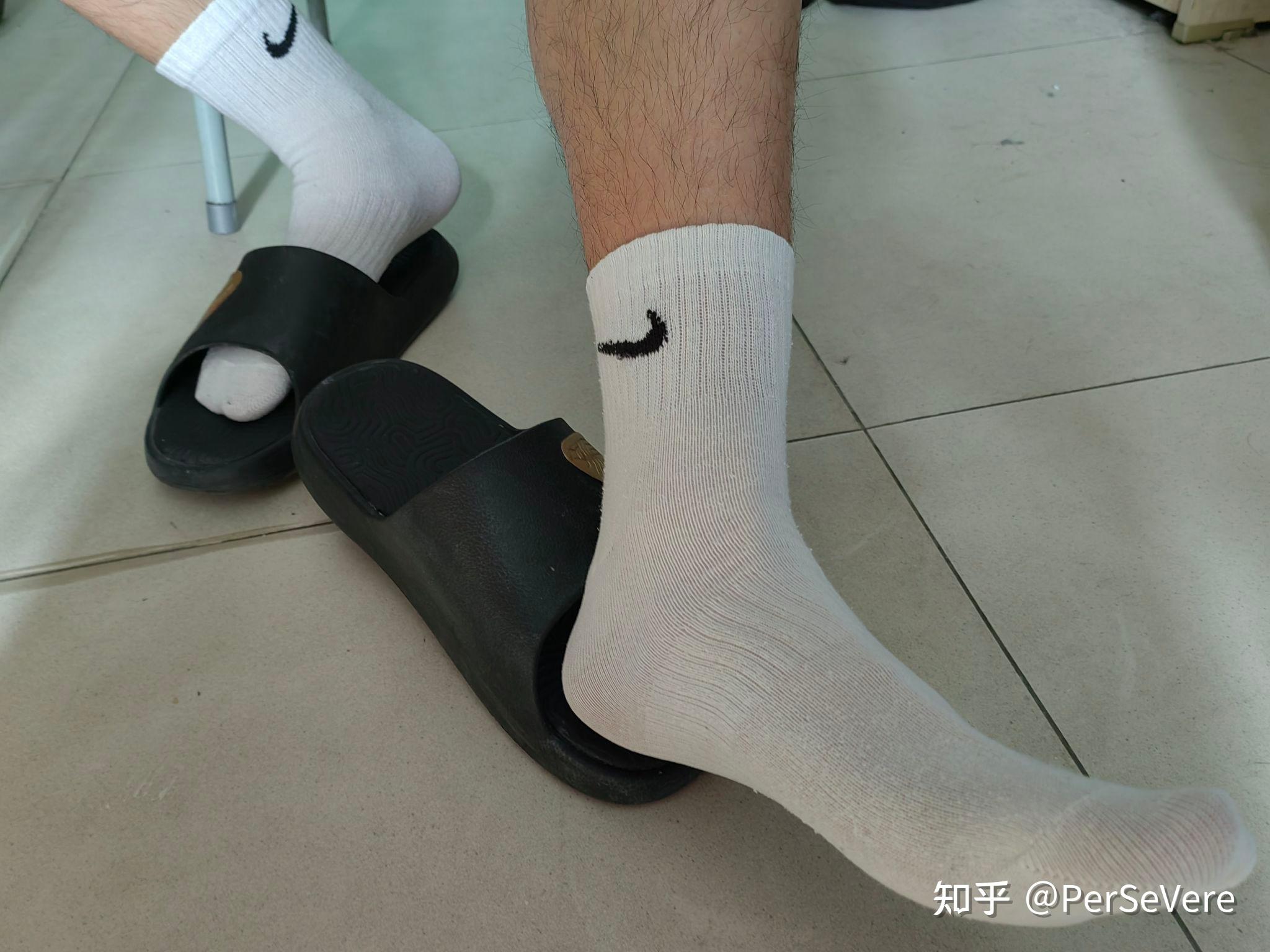 说说男人脚大是什么样的体验? - 知乎