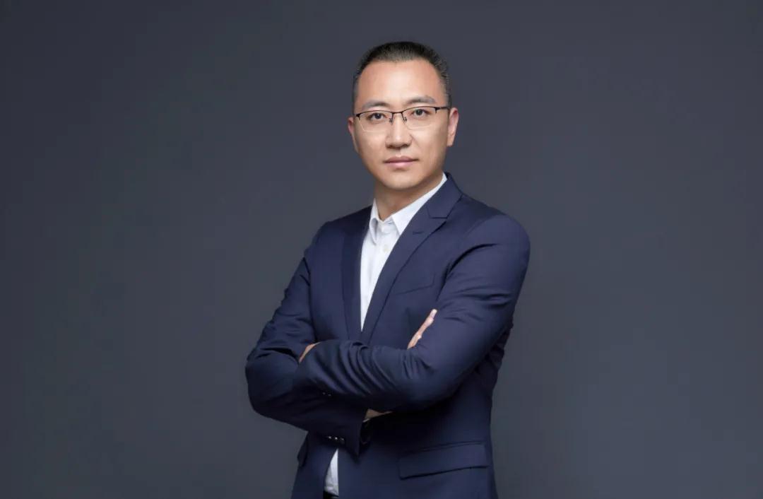 奥比中光黄源浩获颁中国侨界贡献奖