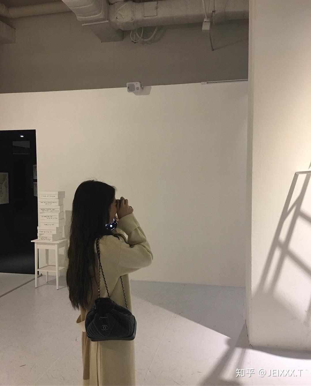 有哪些jennie的背影图片