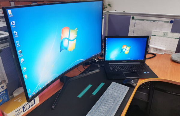 32寸的电脑显示器会不会太大了,对眼睛好不好?