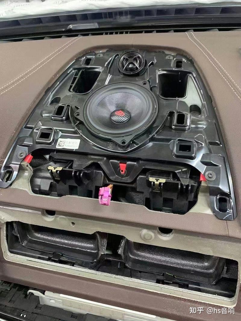 宝马530音响改装埃曼德高16喇叭畅听饱满原声