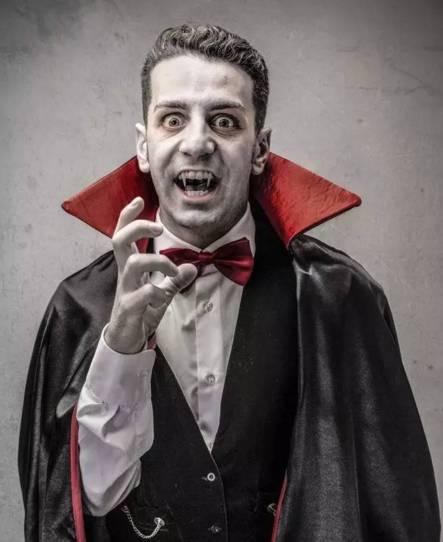 据英国广播公司网站10月10日报道,吸血鬼和僵尸是西方来自民间传说中