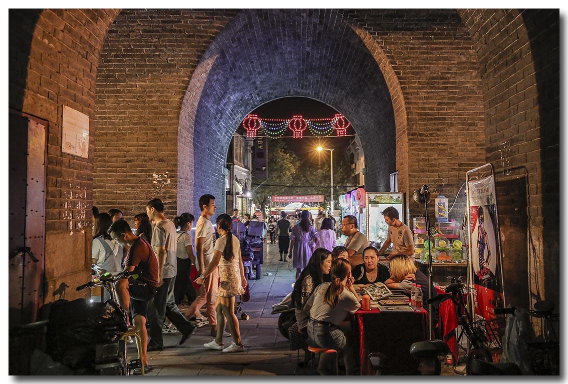 寻味中国118安阳钟楼夜市