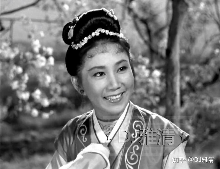 一,1960年,王蓓在《马兰花》中分饰大兰和小兰