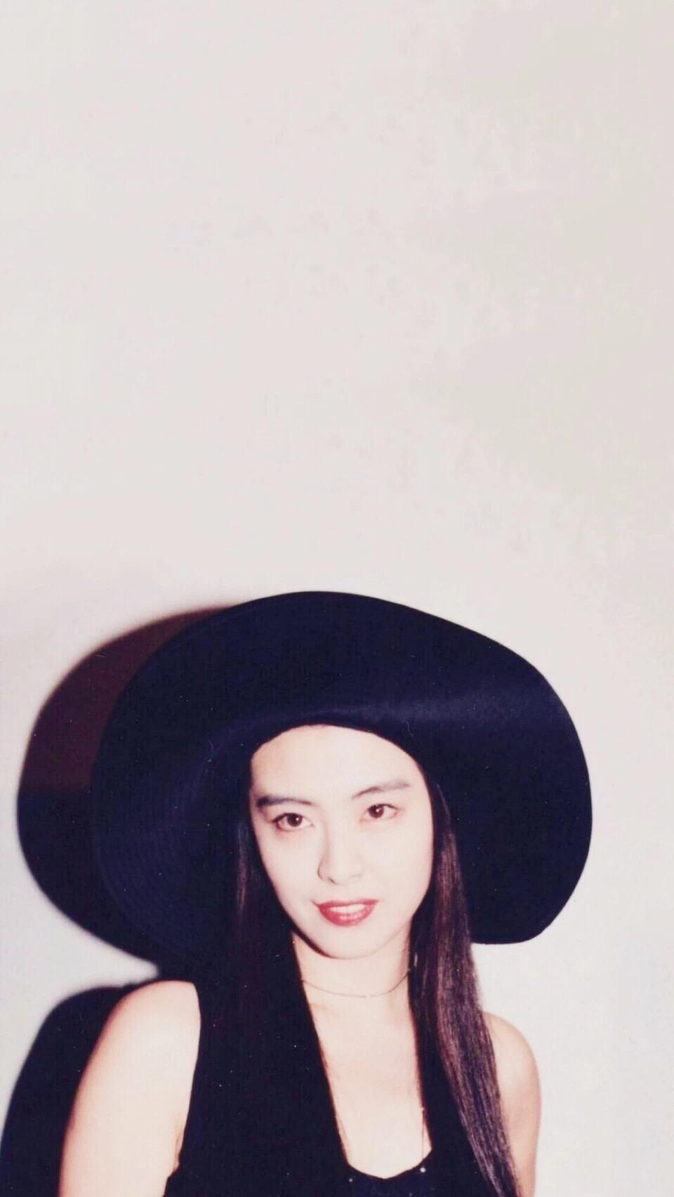 有没有王祖贤好看的壁纸呀