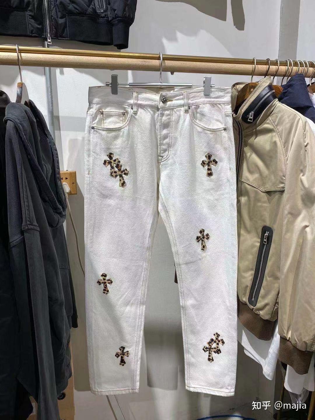 克罗心白色牛仔裤