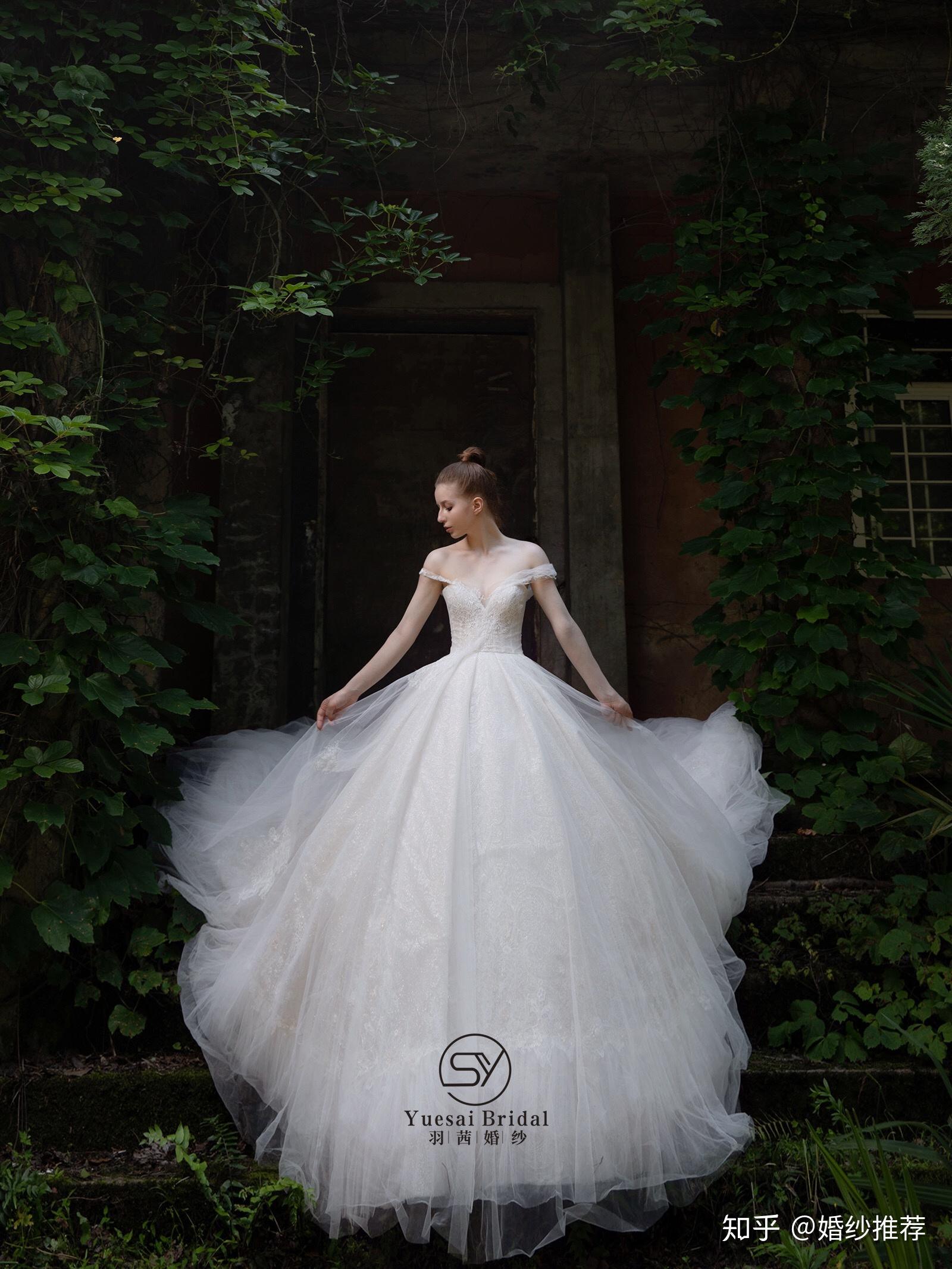 更何况上镜胖十斤 6986615森系风格,梦幻和仙气  很多轻婚纱,纱