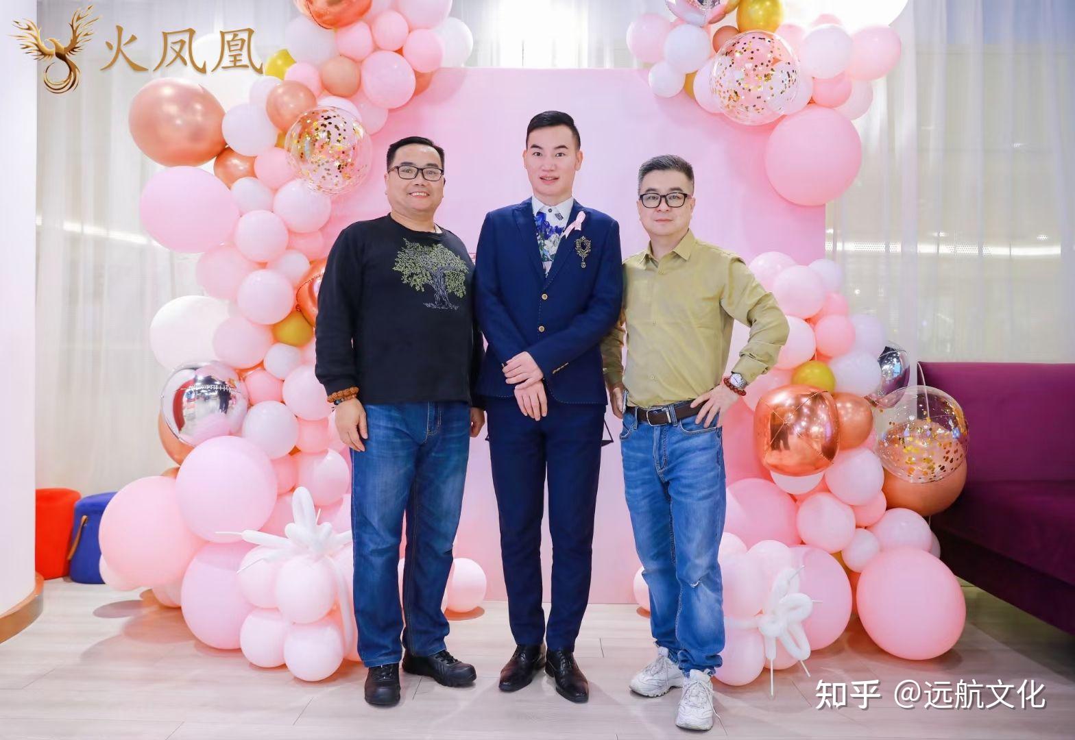 著名音乐人,歌手阿莫老师到场祝贺发布会正逢柔漾