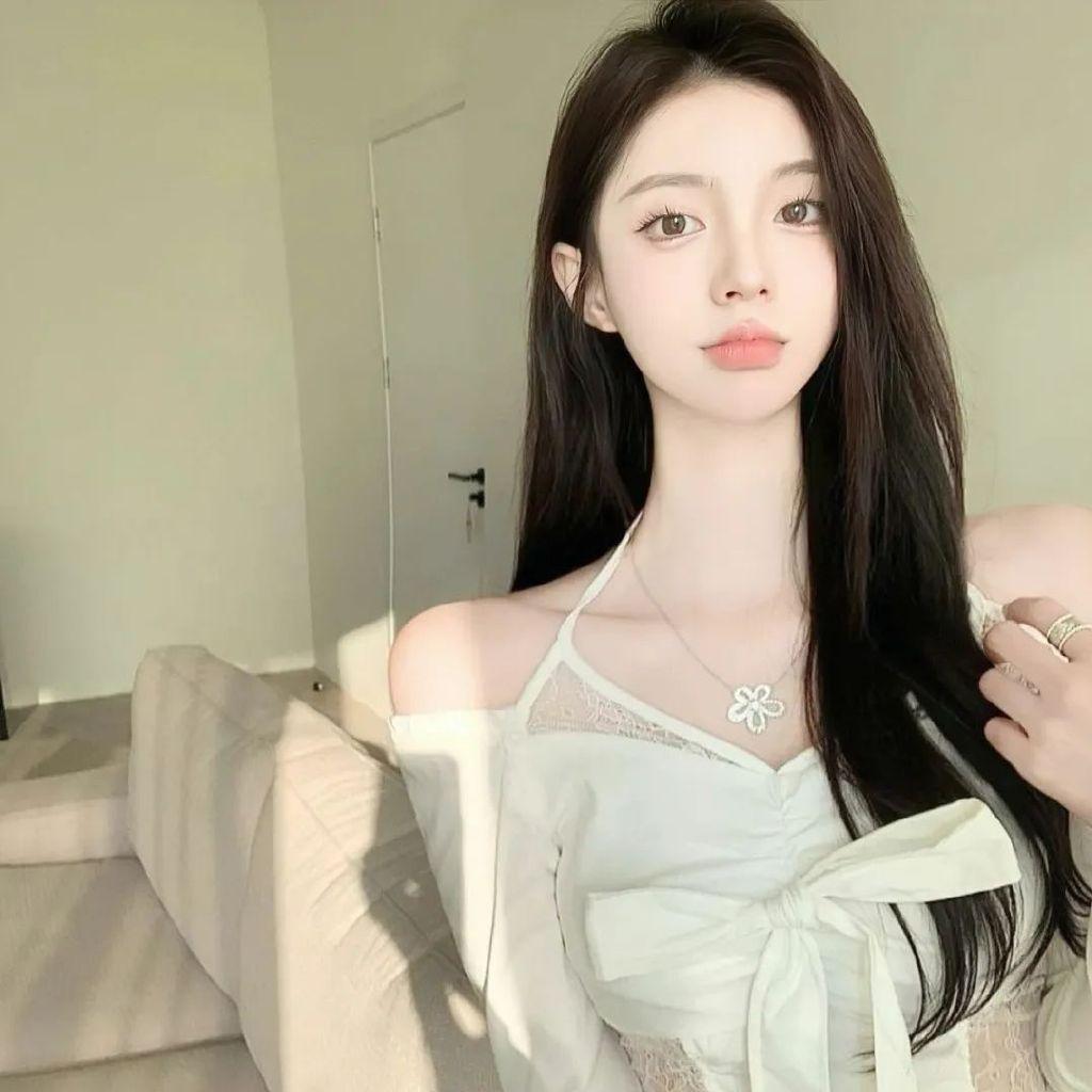 有没有很酷很拽的头像呀?(很酷很拽的图片女生)