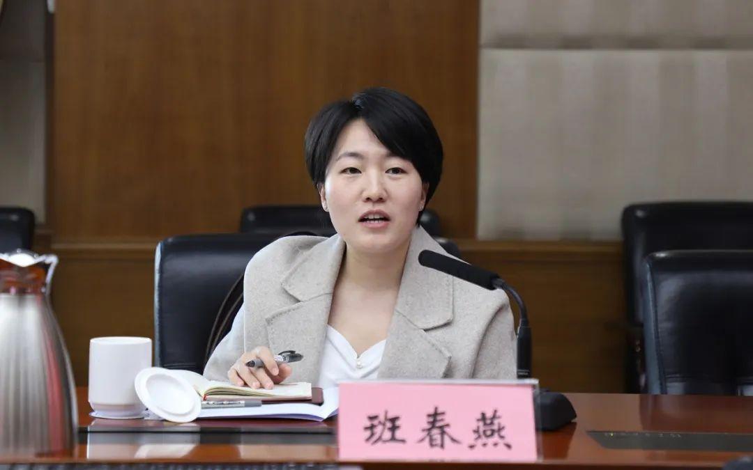 房山法院邀请市区人大代表观摩行政案件庭审