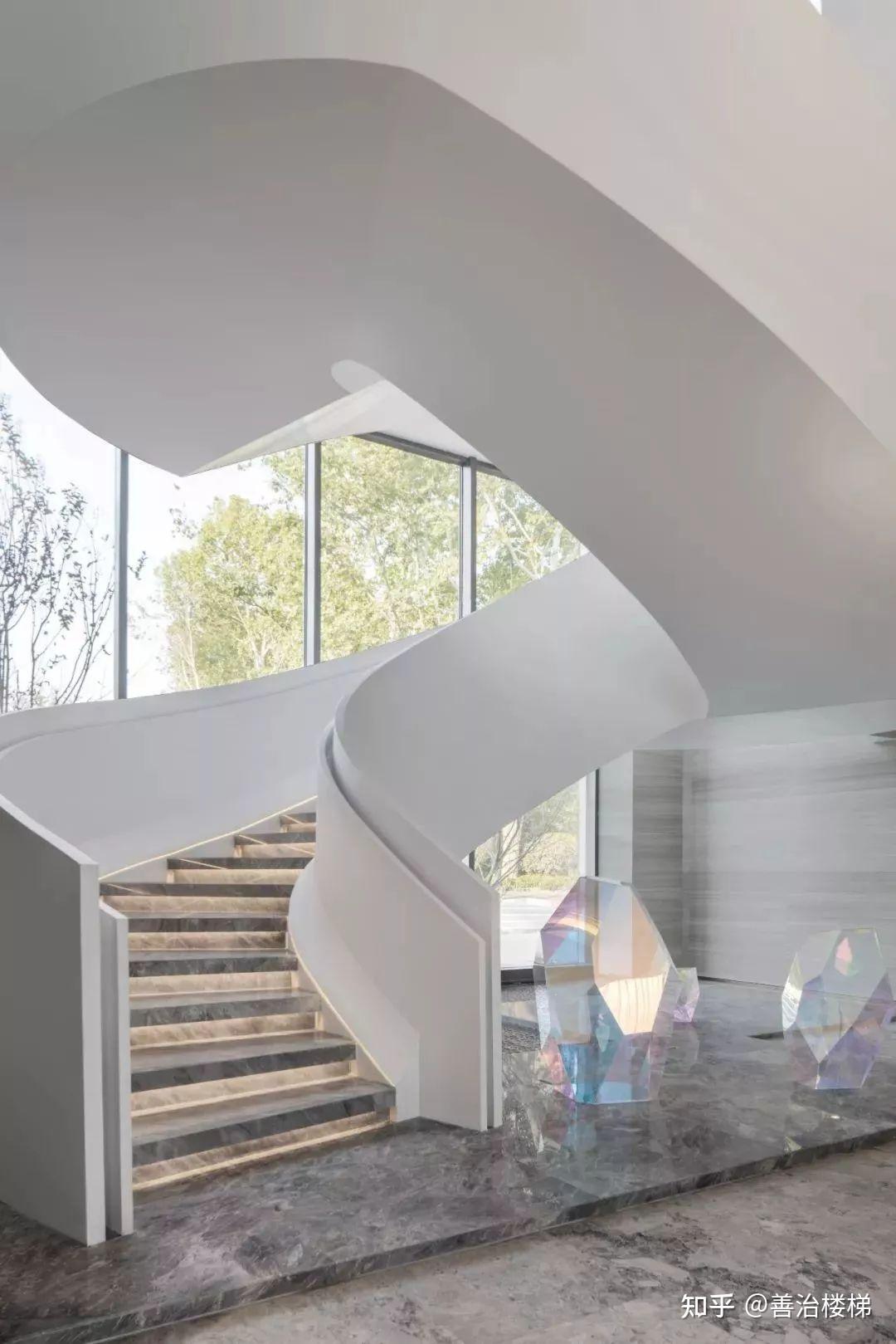 20款旋转楼梯旋转的曲线令人着迷忍不住收藏了
