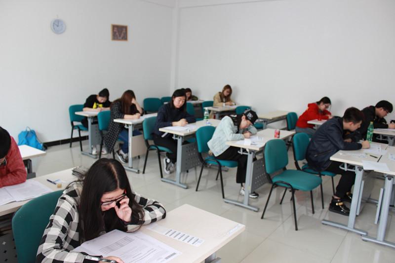 意大利语考试-锡耶纳(CILS)A2考试试题