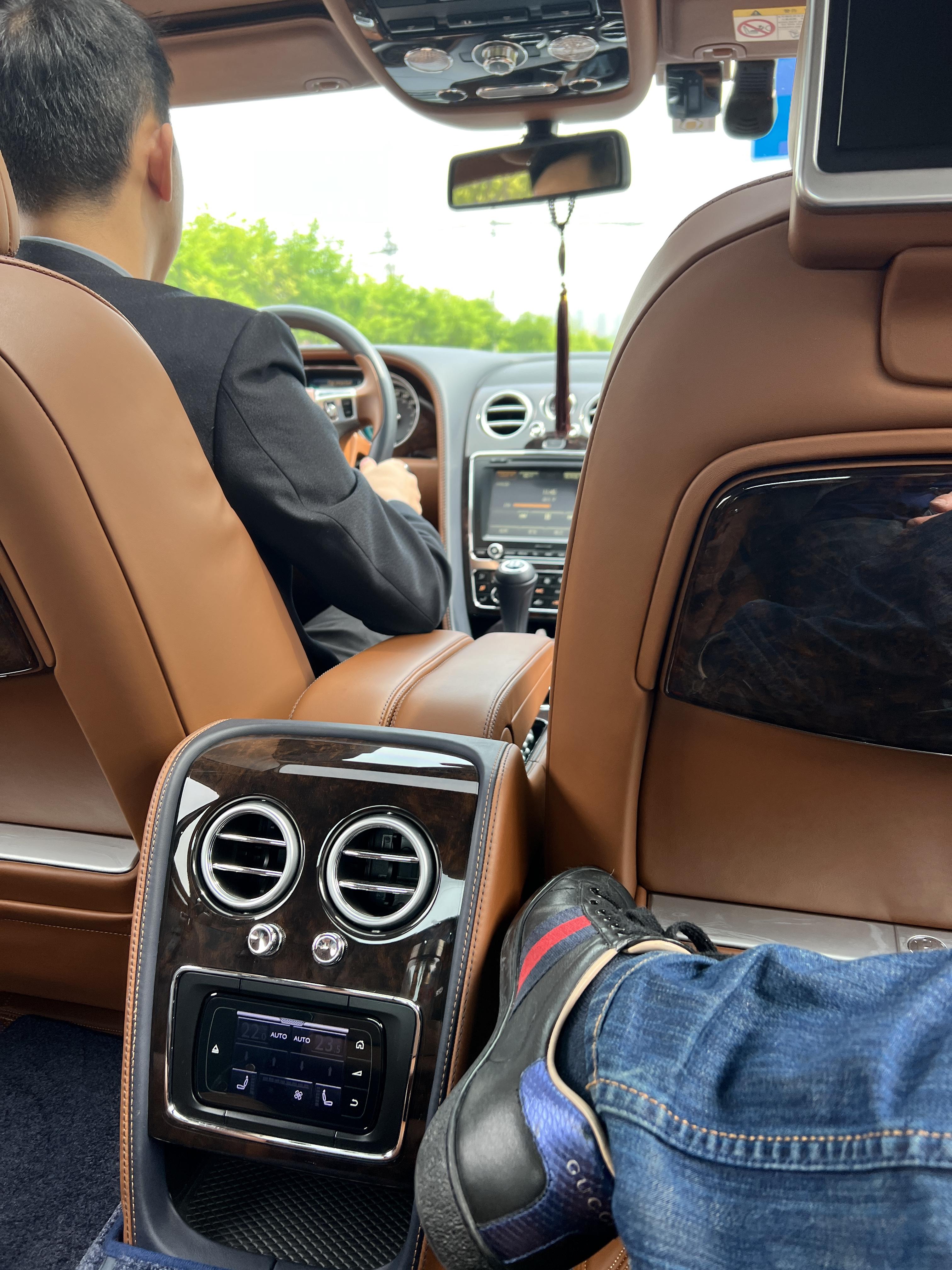 20多岁开宾利是怎么样的体验? - 知乎