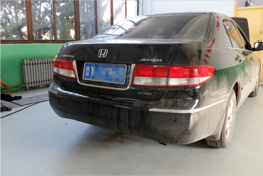 13年 36万公里的雅阁 还真的有可能比你的车豪华 用料扎实 知乎