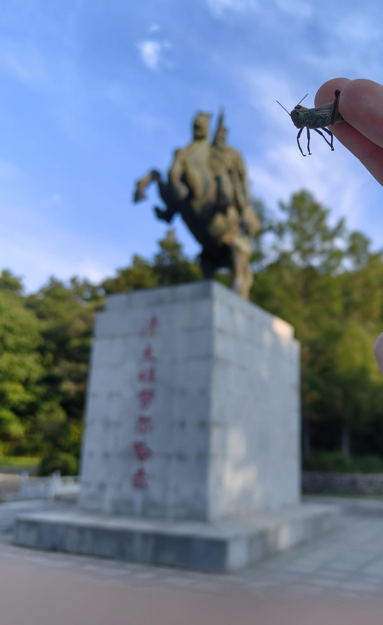 如何评价现代萨尔浒古风景区立有努尔哈赤雕像?