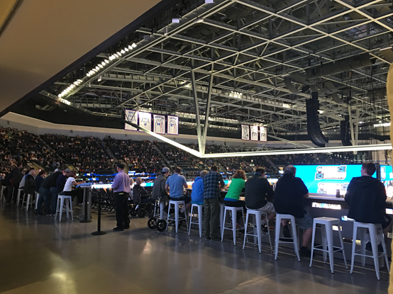 纪念曾经最爱的国王队nba最先进的主场萨克拉门托黄金一号球馆和ncaa