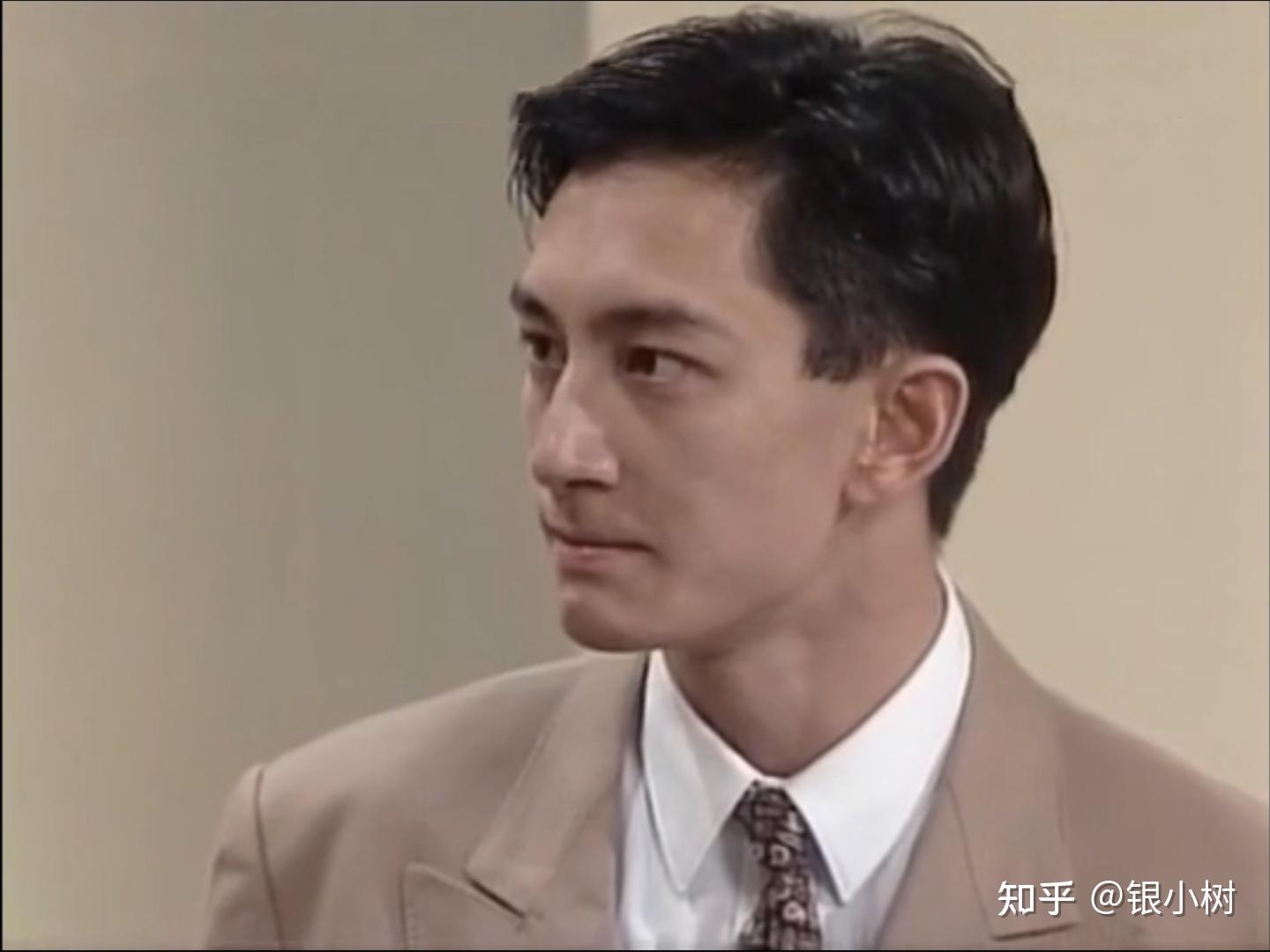 如何评价演员吴启华