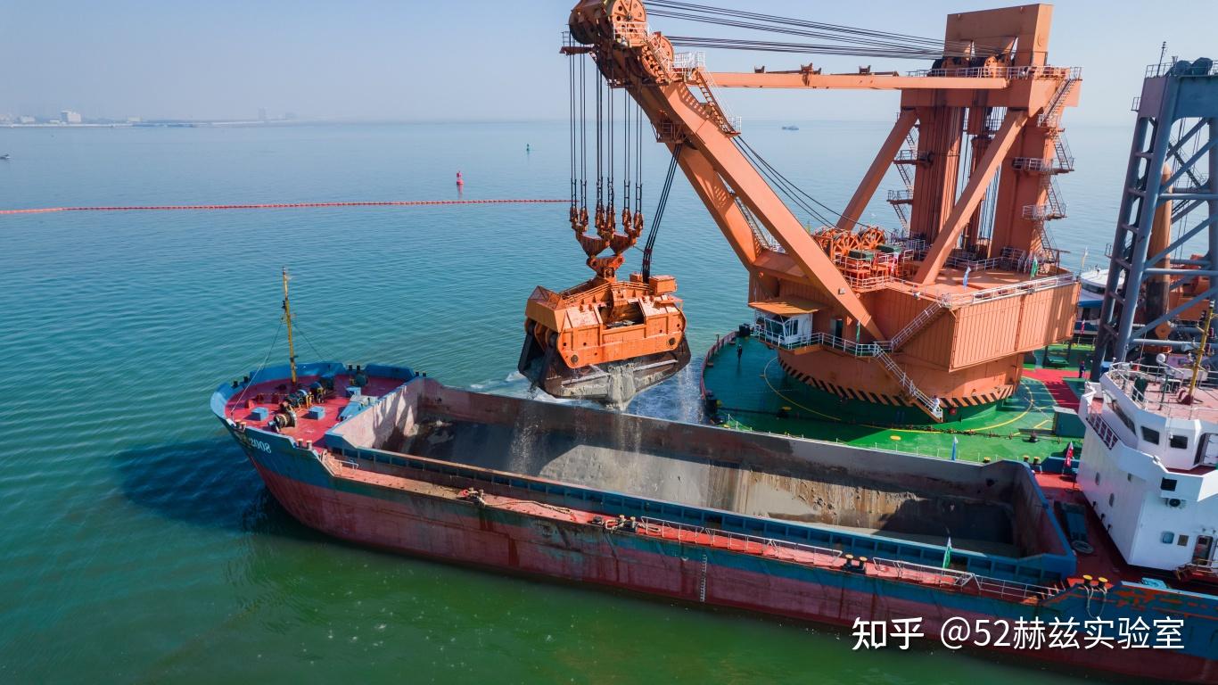 突发大陆挖泥船进入厦金海域对岸叫嚣依法驱离