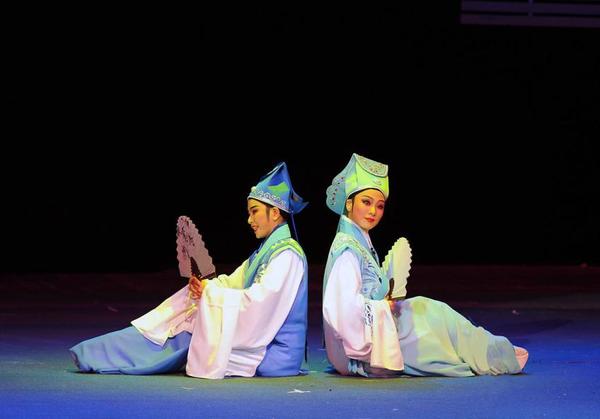 越剧十八相送(原版十八相送原唱)