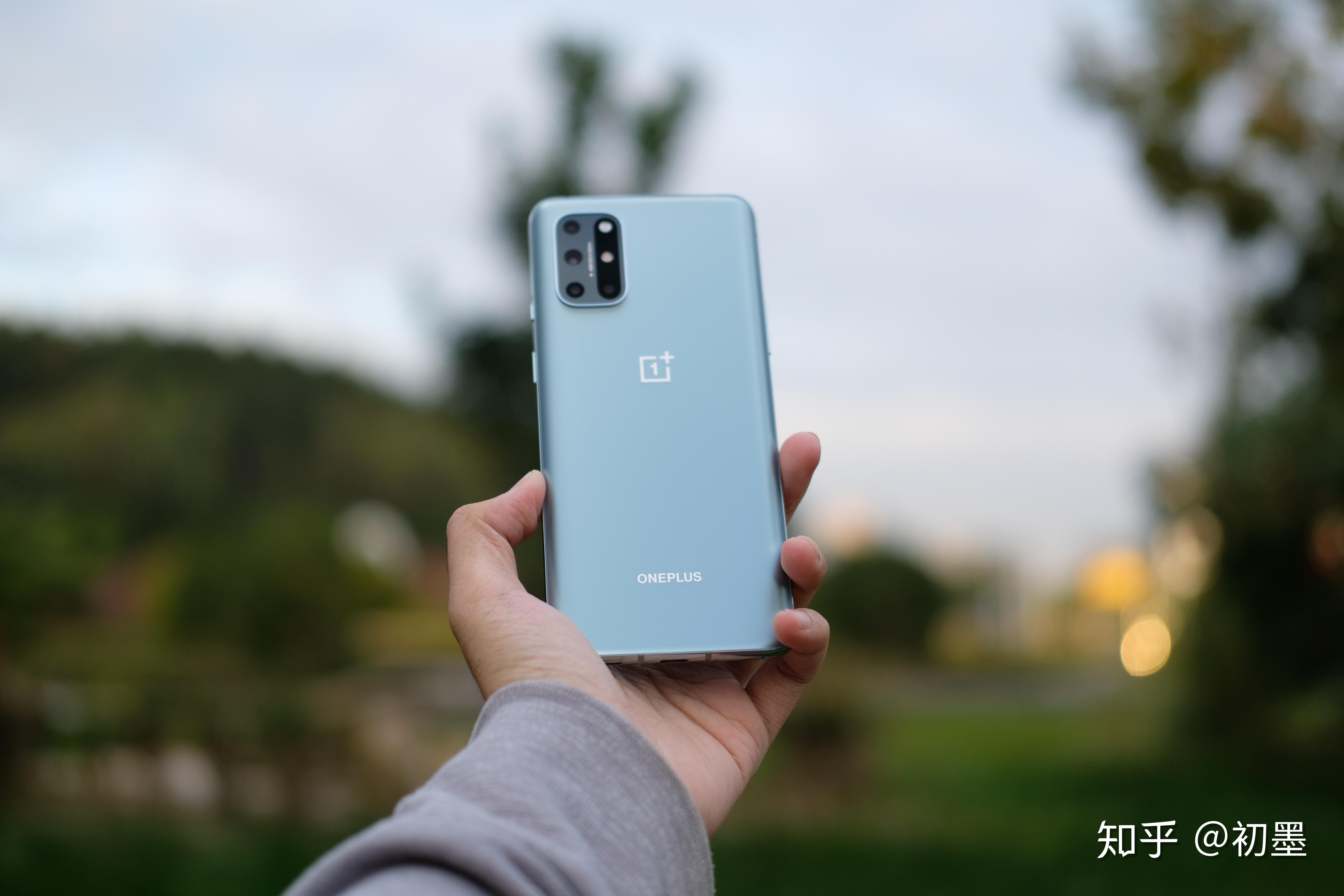 一加8t 青域&银时 双配色上手! - 知乎