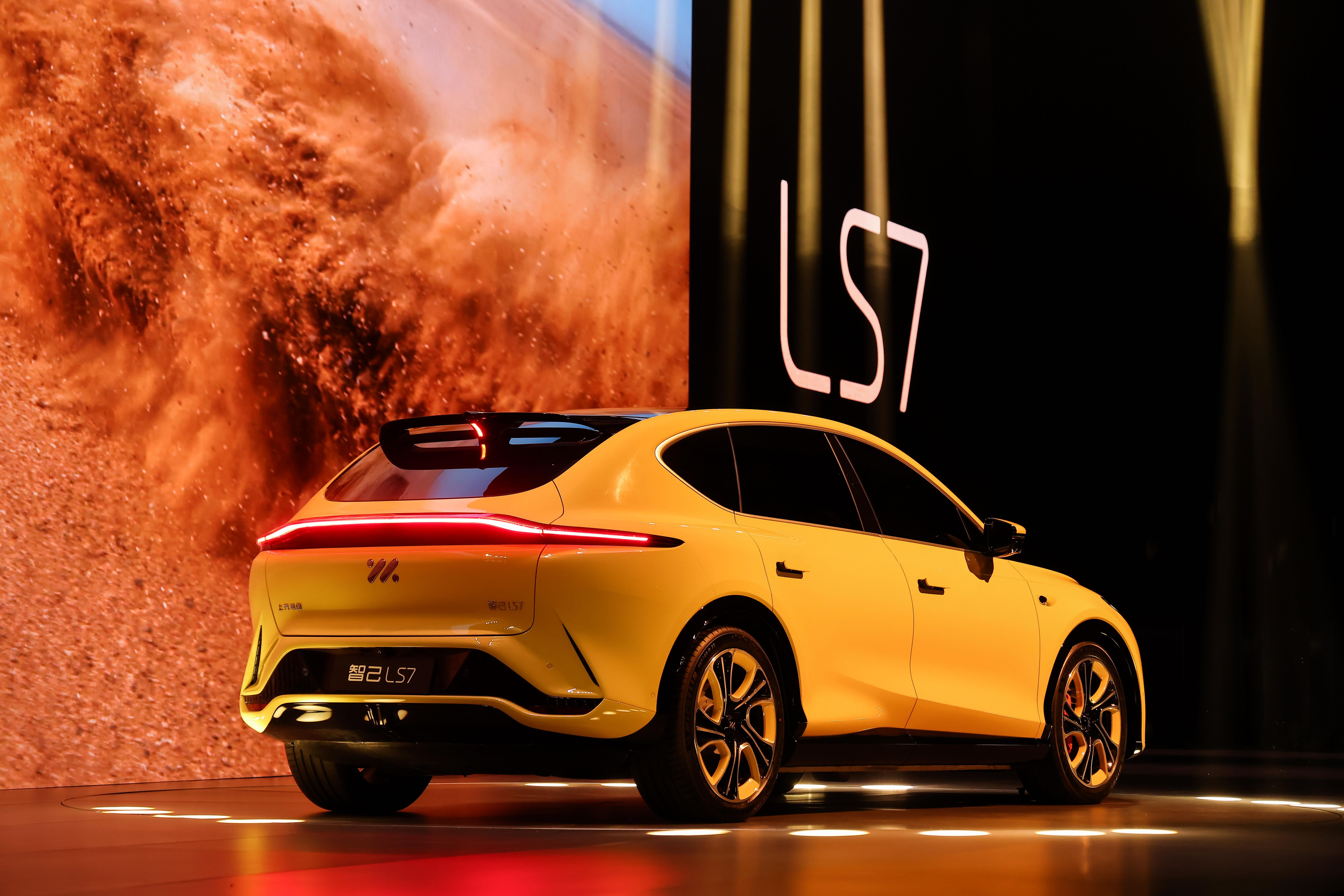 全「视」界最好的suv正式亮相,「中大型豪华suv」智己ls7开启全国预售