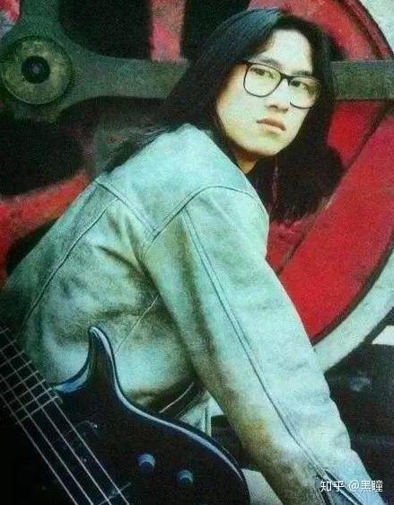人物志二十九岁之前的摇滚青年汪峰