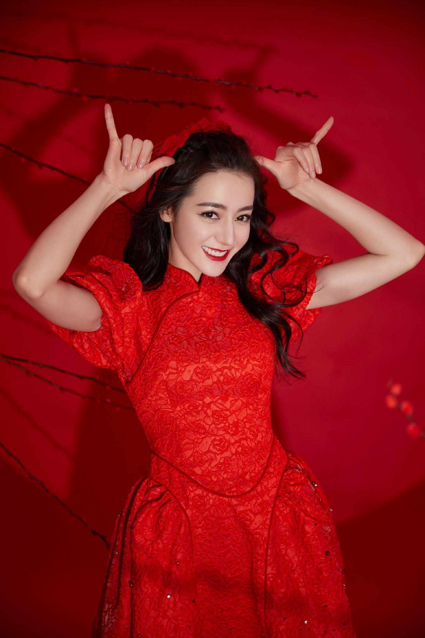 2021牛年春晚迪丽热巴的衣服造型,你有何看法? - 知乎