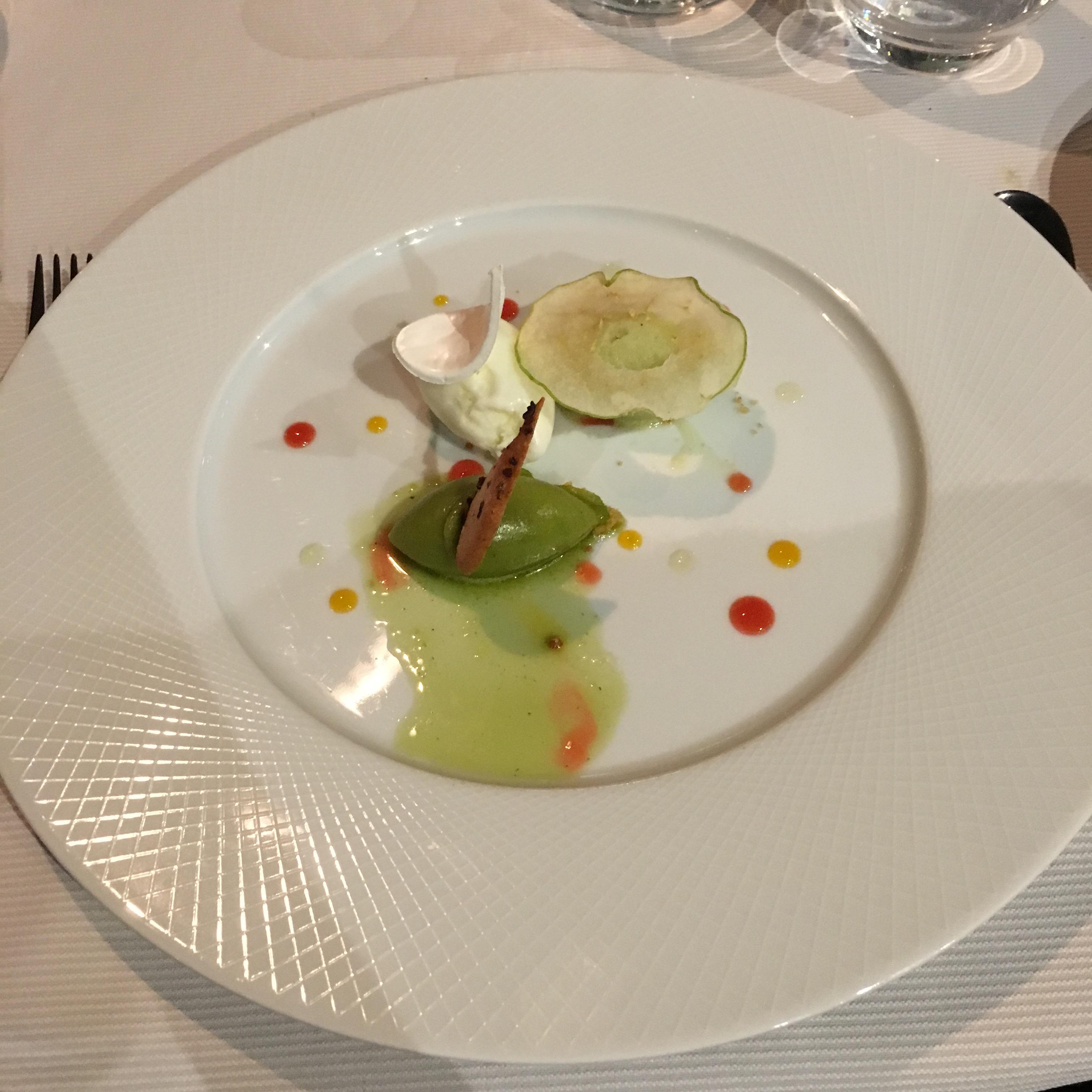 吃西餐把主菜旁的装饰吃掉有不妥吗