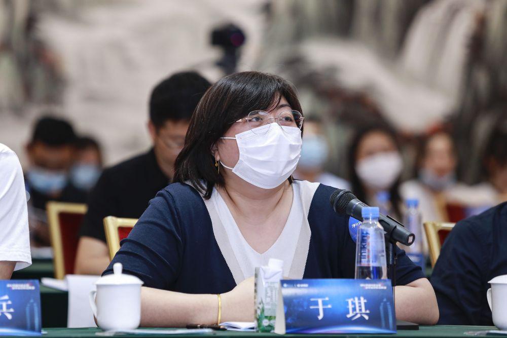 新浪微博负责人于琪表达了面对流量黑产,恶意营销,微博作为平台方的