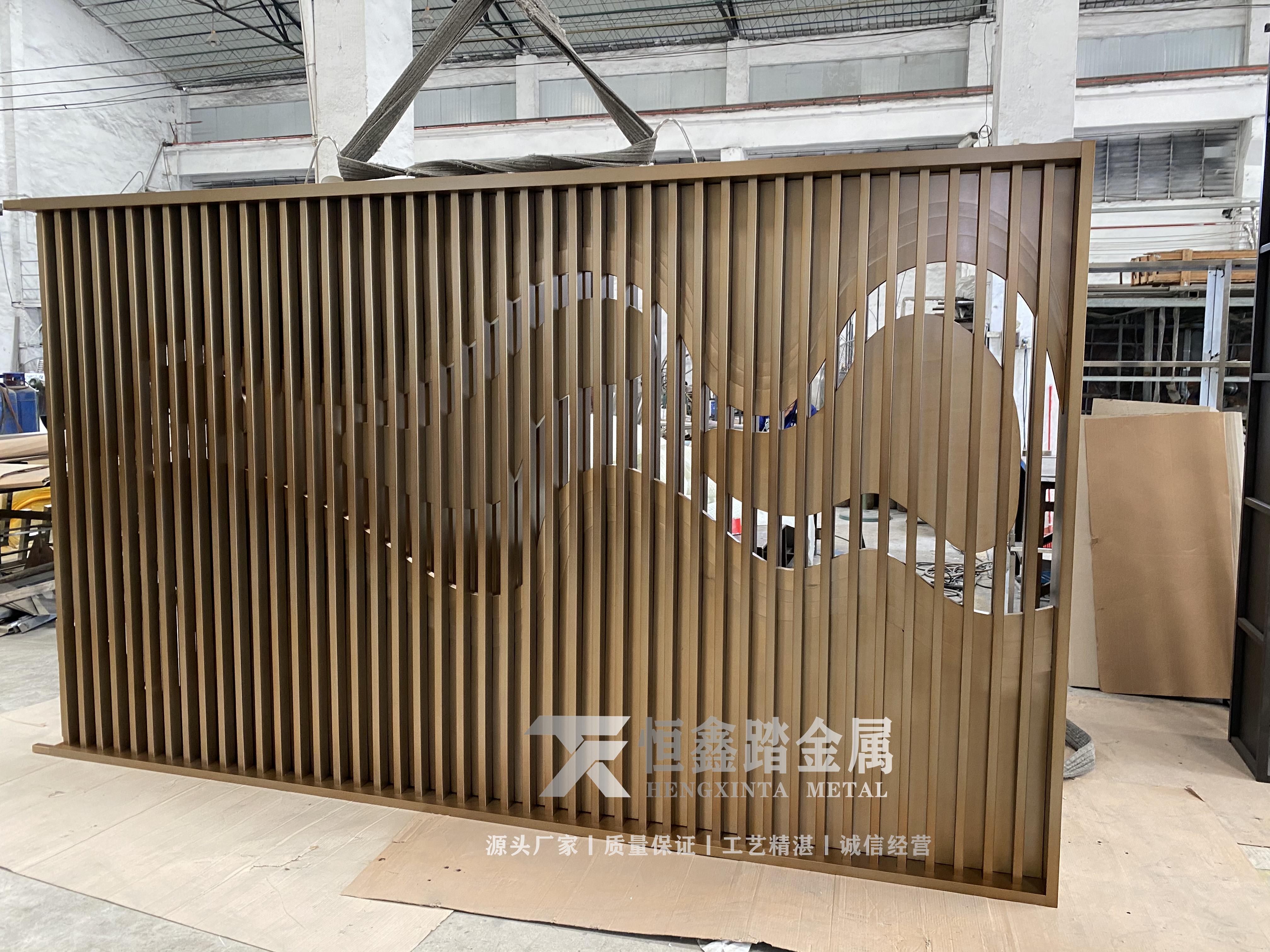 室外庭院背景墙不锈钢屏风 房地产不锈钢金属景墙 - 知乎