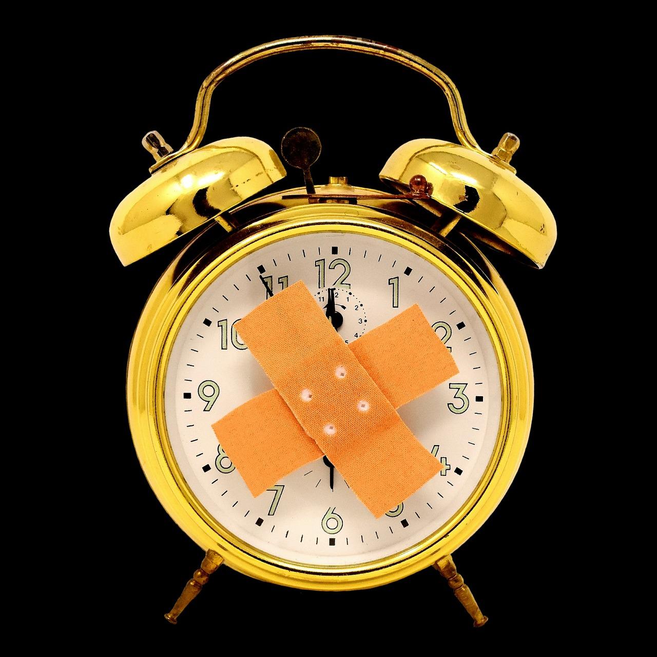 电子钟走时慢了怎么办