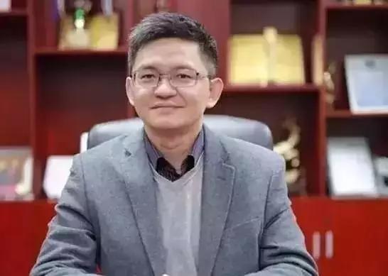 平和双语校长万玮这三种品质现在的孩子最缺乏