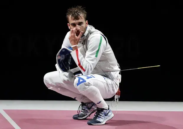 意大利跑得很快跳得很高你忍一下