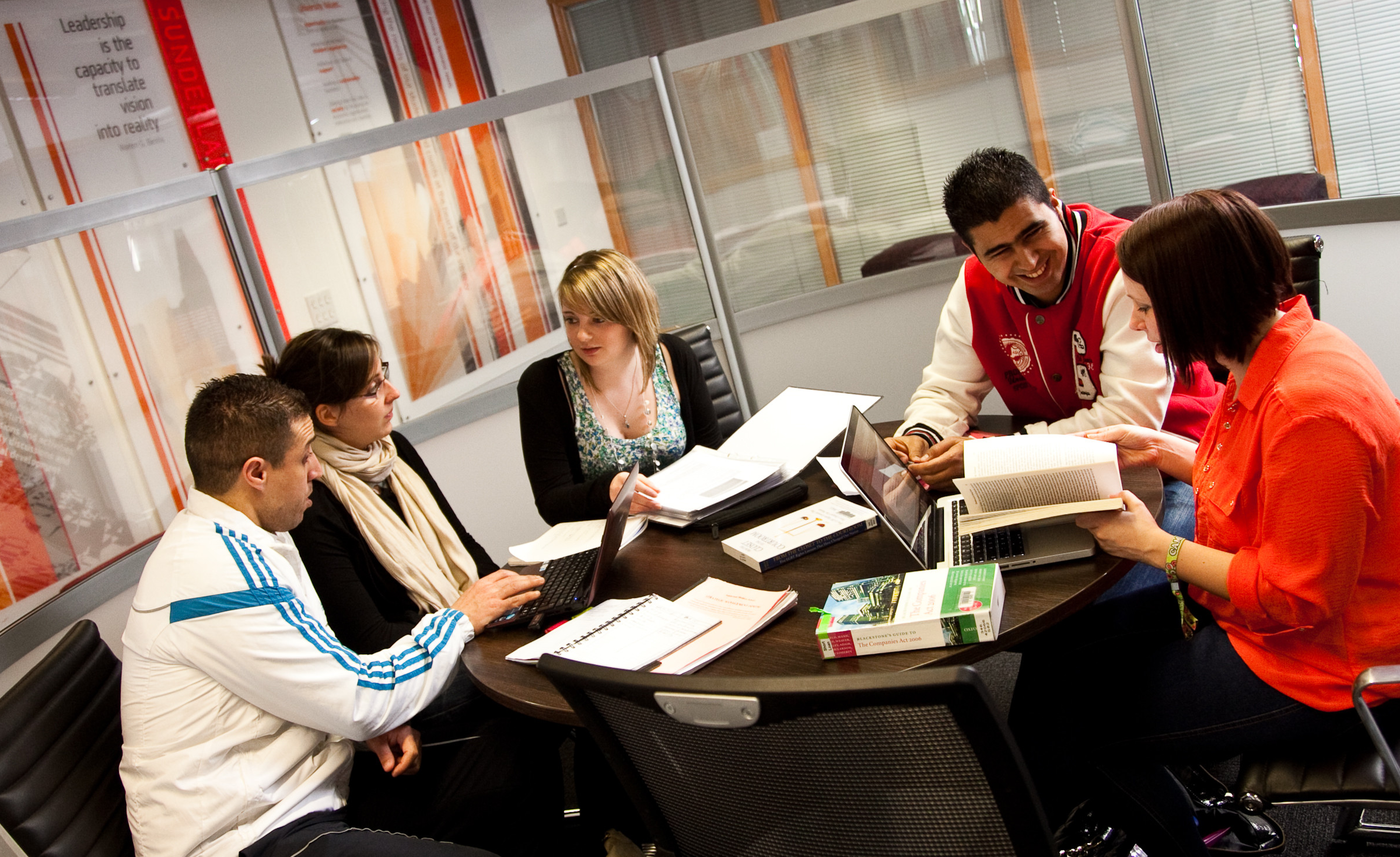 1人 赞同了该文章 桑德兰大学语言课程 英国桑德兰大学为所有国际学生