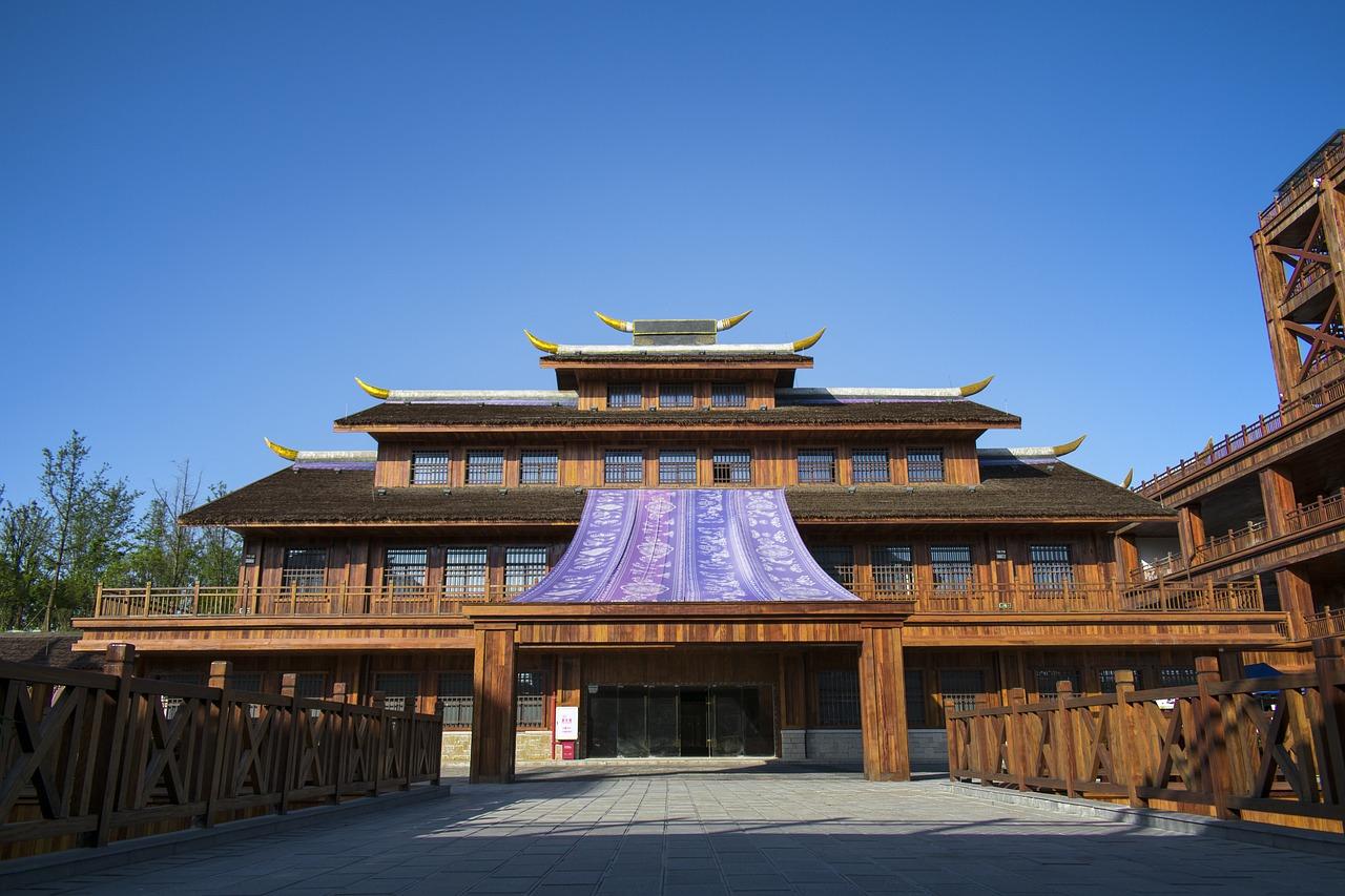 2. 万平铜仁房价析