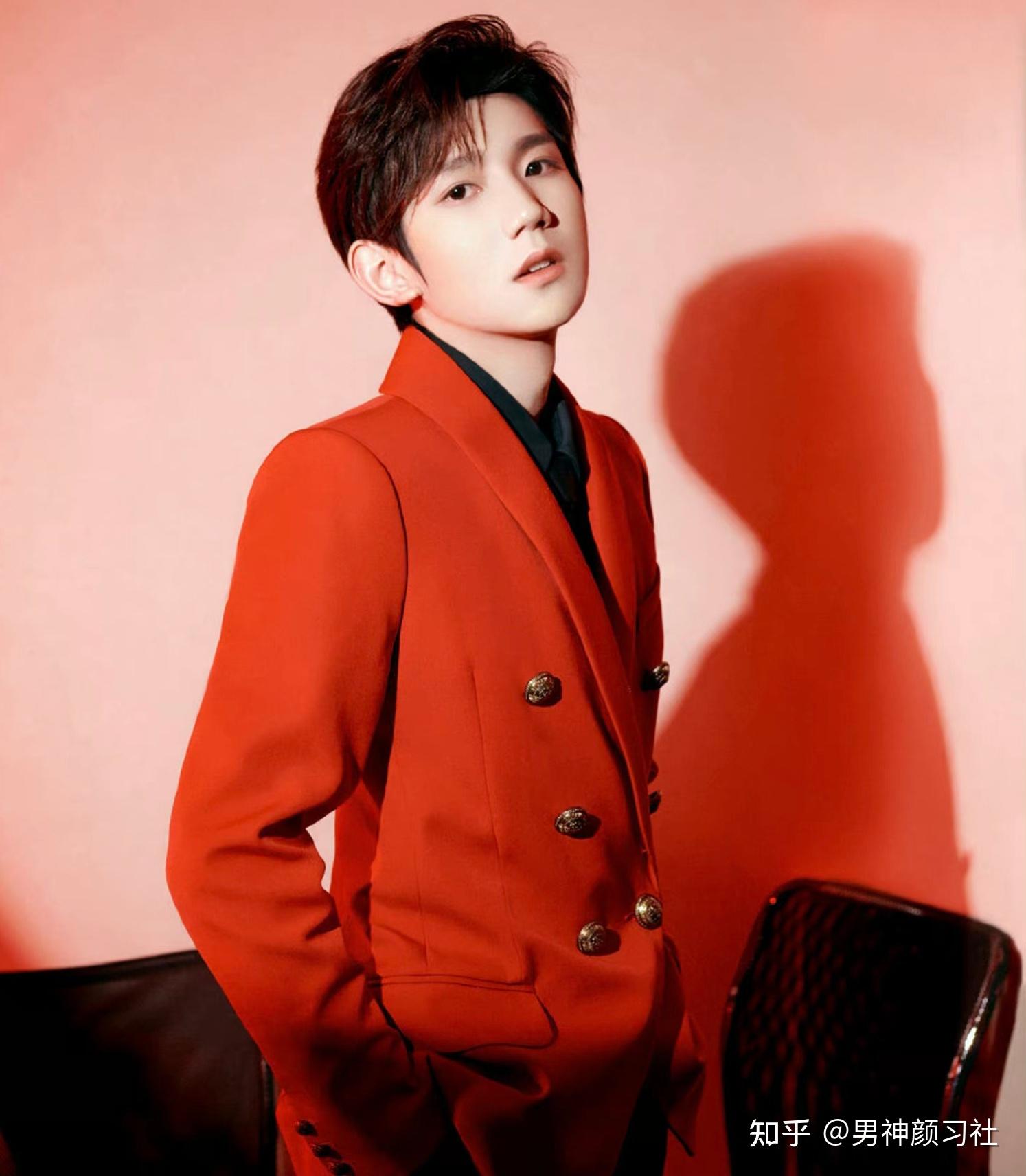 明侦白敬亭红西装第几期? - 知乎