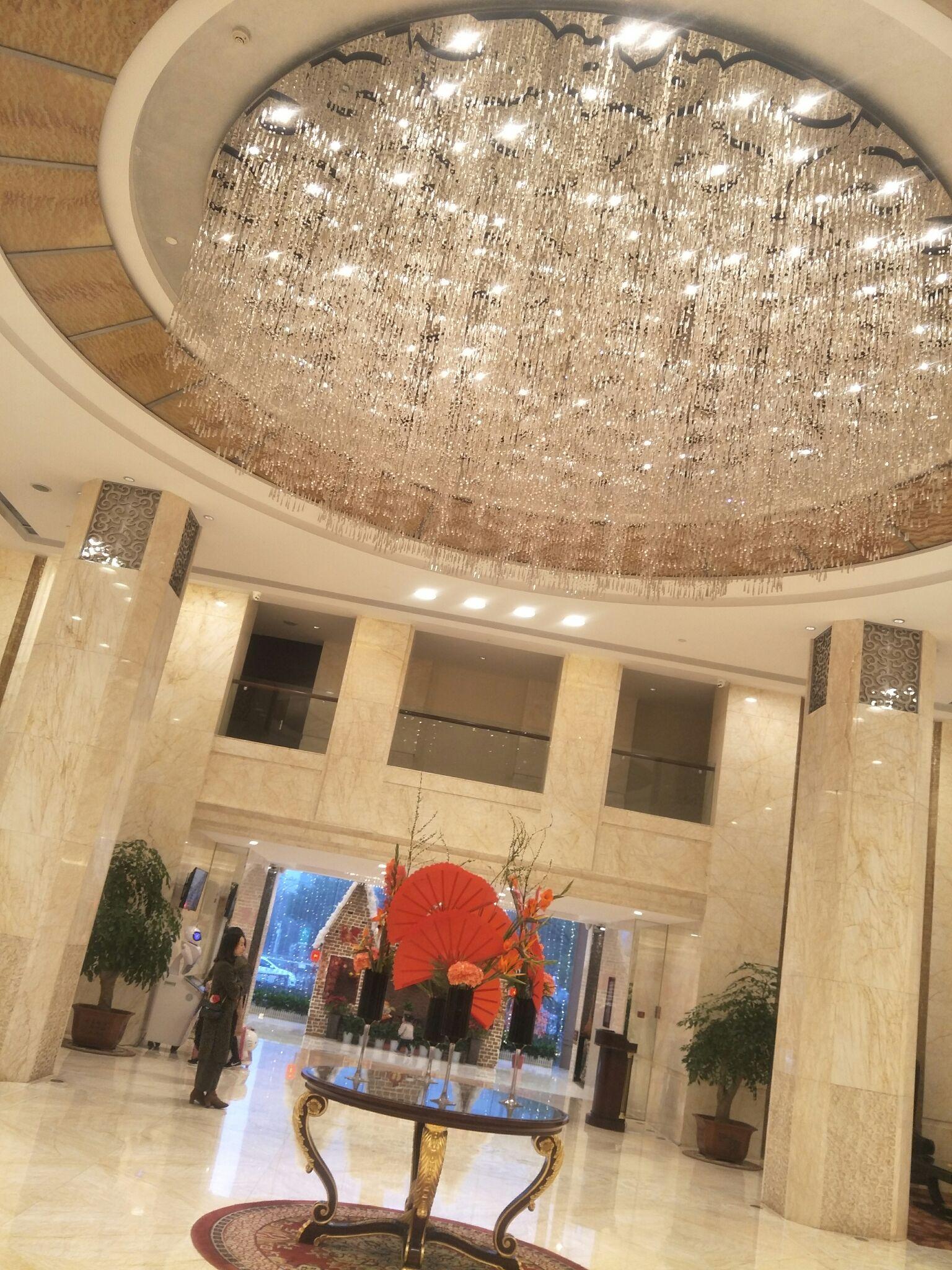 最贵的酒店和最便宜的酒店 v2-96f078958df8788baf2fa8784c2858d7_r.jpg