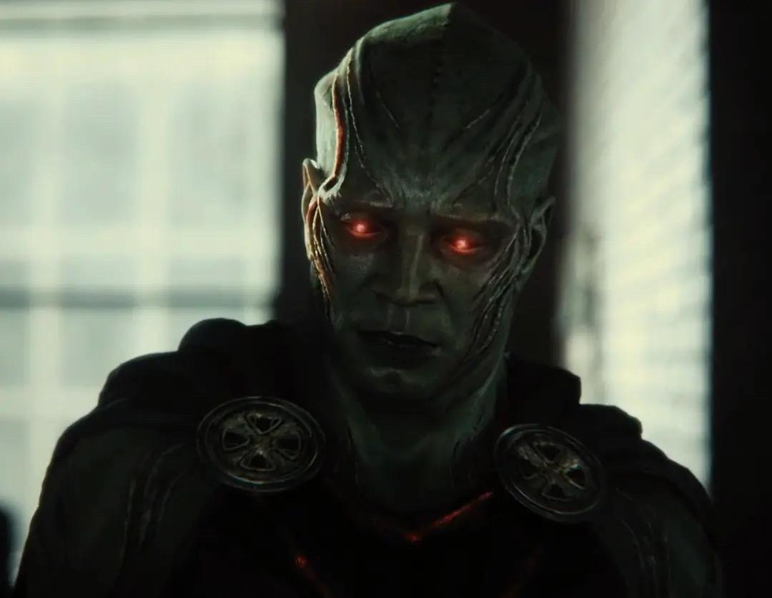 正义联盟导剪版火星猎人为什么不打击荒原狼