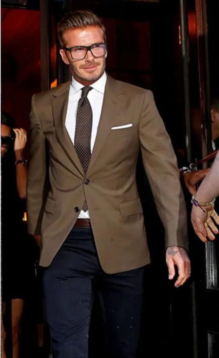 会议着装要求保护了谁