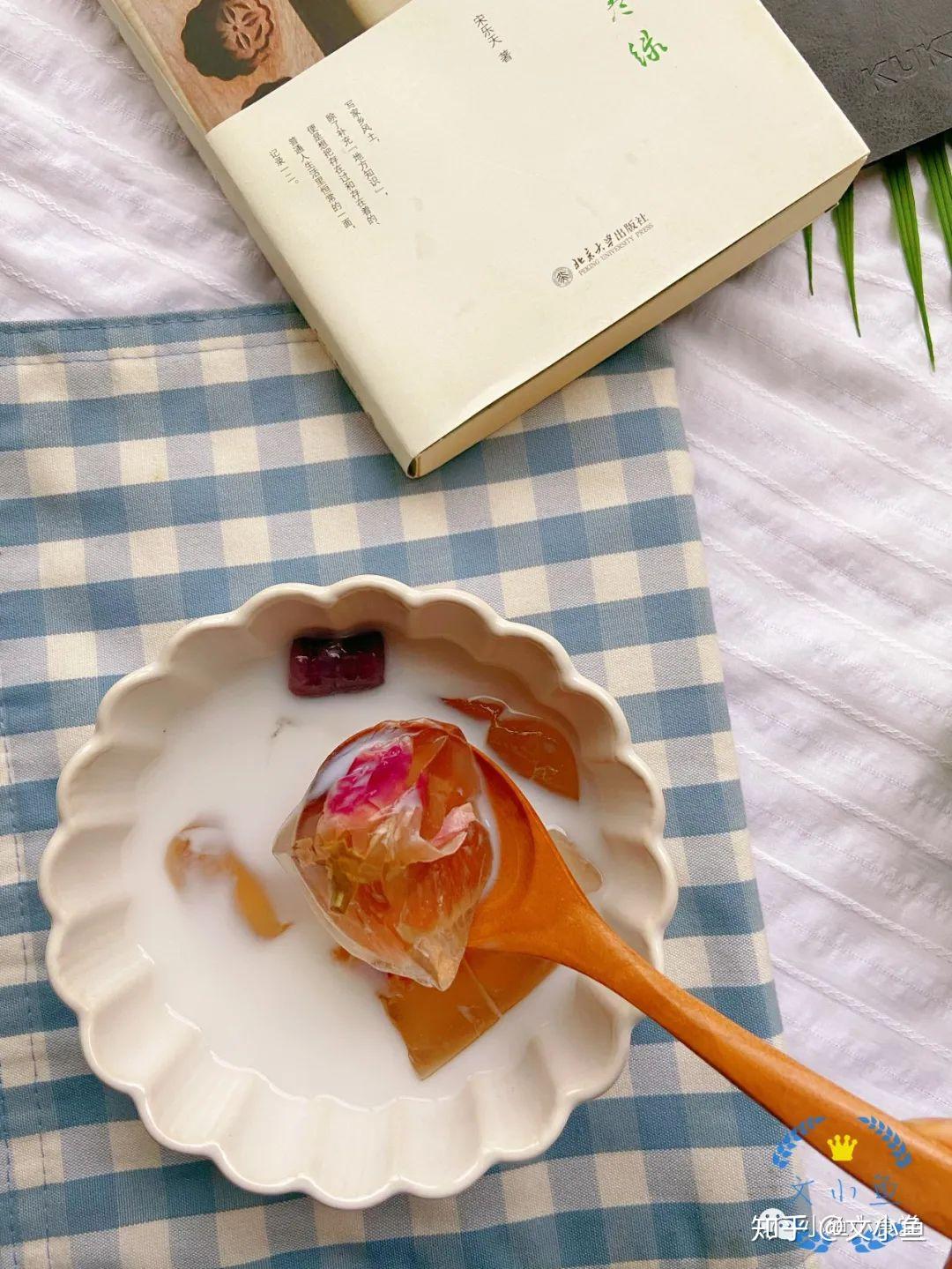 夏日清凉消暑甜点玫瑰花凉粉