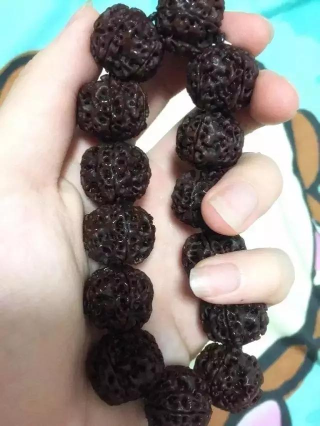 金刚盘黑了有办法补救吗 v2-9758b0cd3dc187abd9d561095fe9fa42_r.jpg