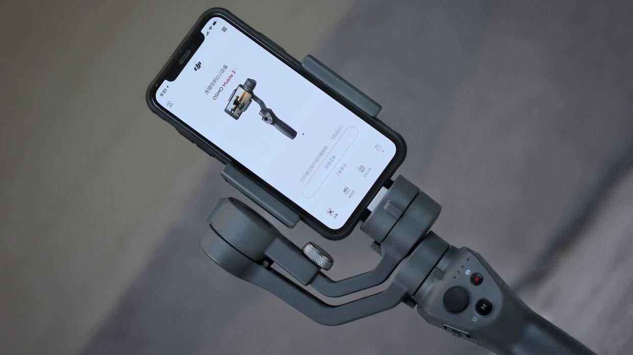 大疆灵眸手机云台2手机视频拍摄的钢铁侠战甲digilab