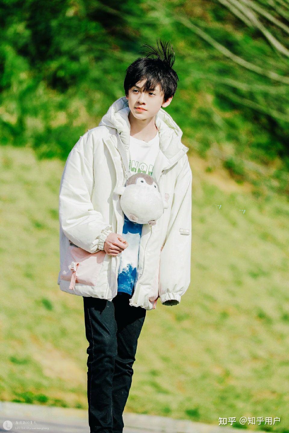 有什么不喜欢tf家族三代左航的点吗? - 知乎